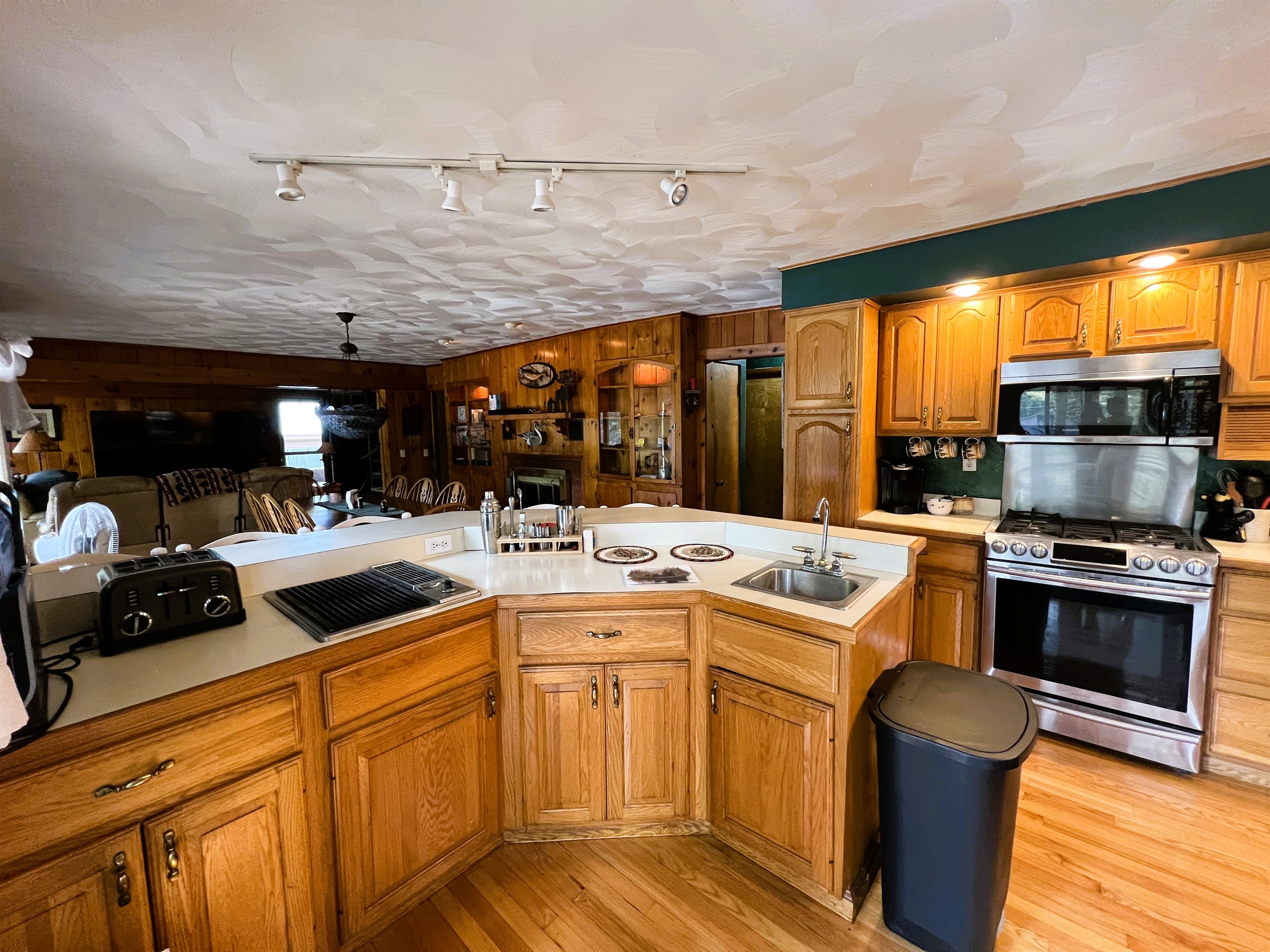 Kitchen island