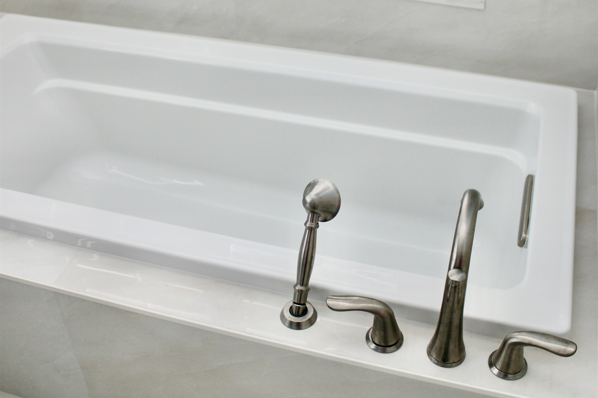 New Primary Bedroom Tub