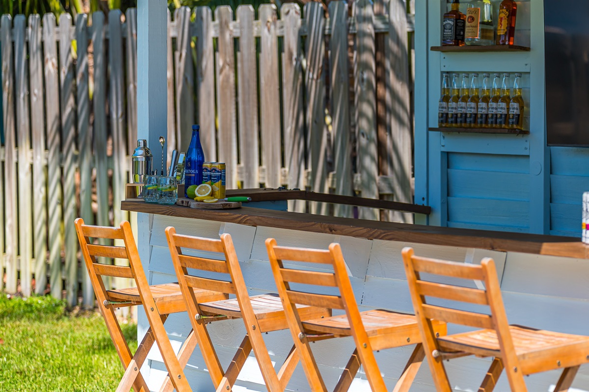 Sip cocktails and enjoy the laid-back vibes at your private outdoor tiki bar, complete with bar seating and a mounted TV. It’s the perfect spot to mix drinks, watch the game, or gather with friends under the Florida sunshine.