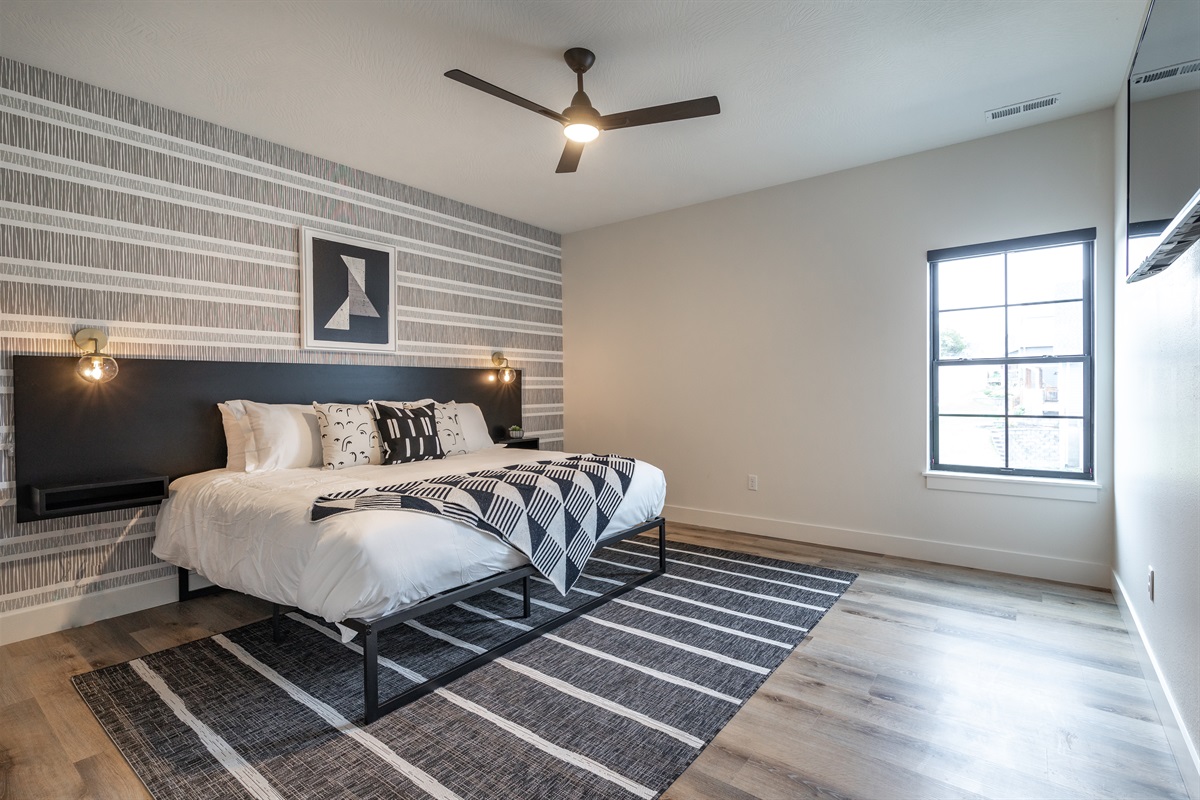 Main level king bedroom #3 w/ ensuite bath