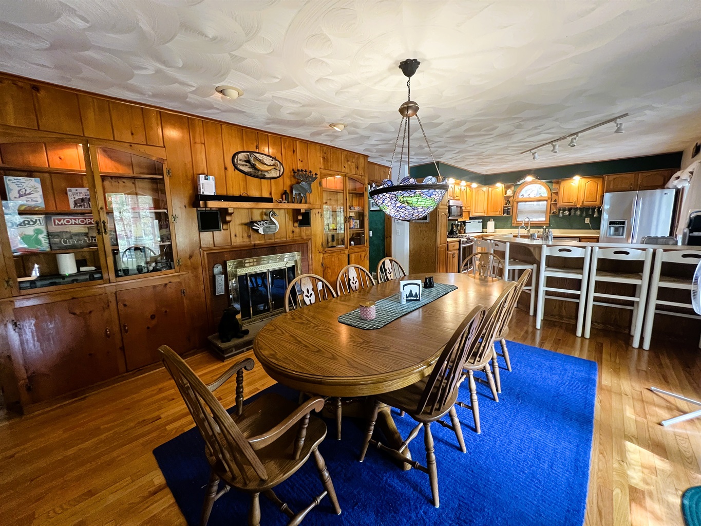 Great room with gas fireplace