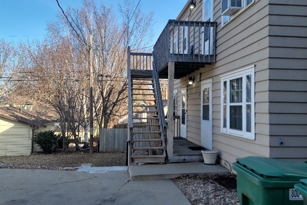 Backstairs 220APT4 and 220APT3 are on upper level.