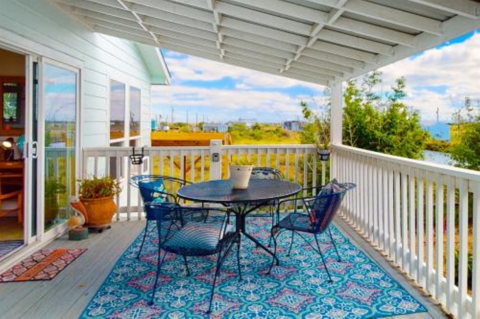Outdoor seating on the covered deck