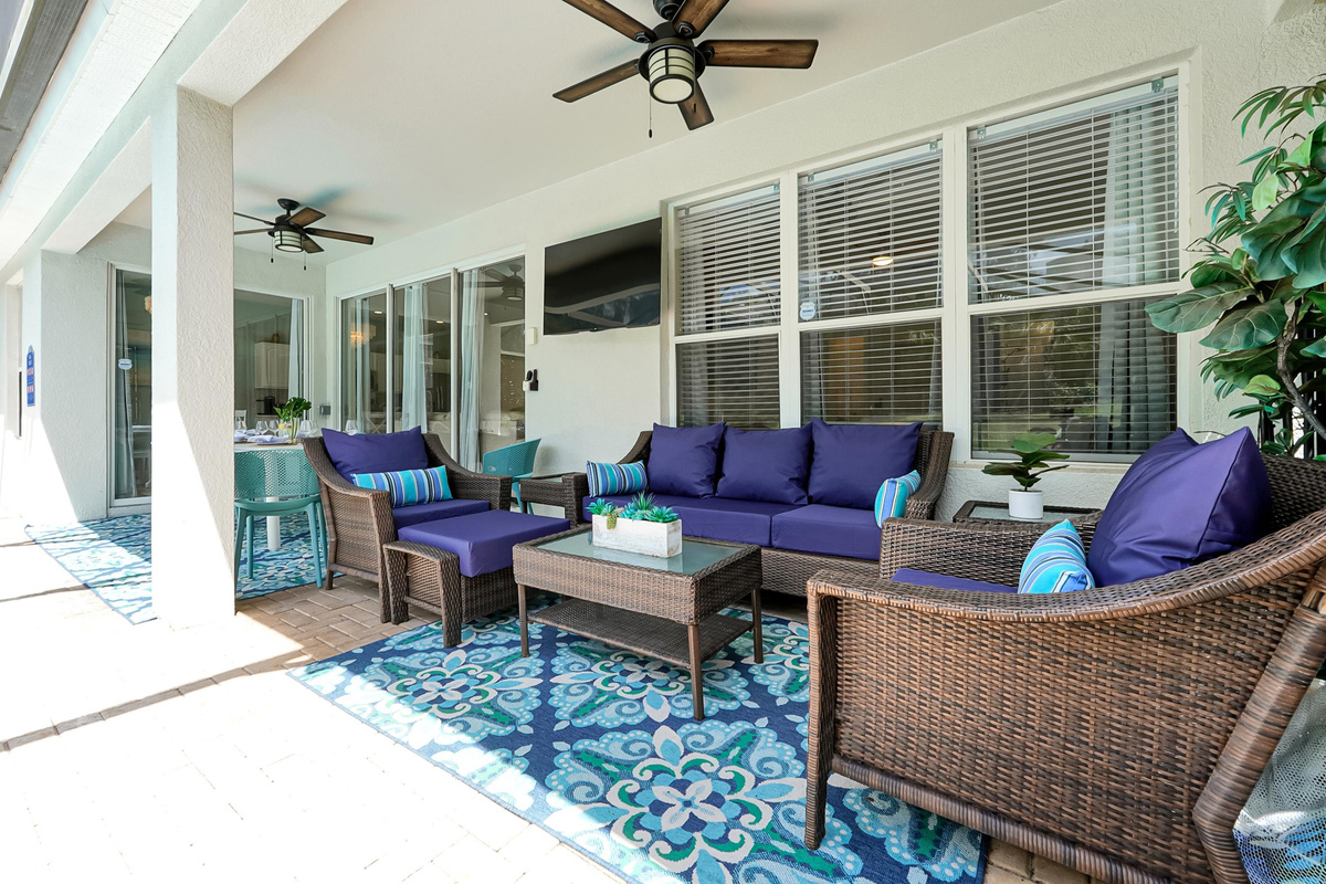 Outdoor sitting area