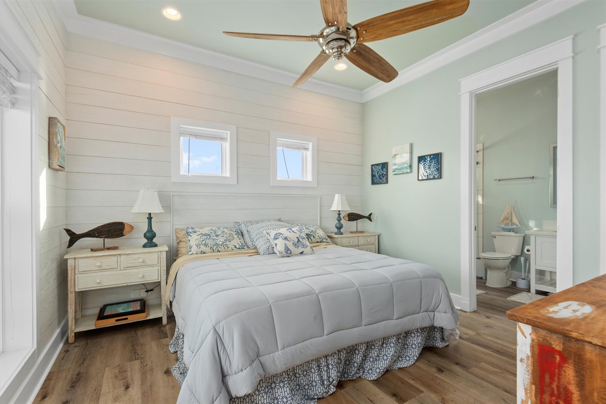 8c51dde7a89a4f99af4764974765b019 Large | Beachhouse | Texas | TX | Vacation Homes | Galveston | Crystal Beach | Kokomo | Breezy Days | Beachfront Elegance | Sunrise Serenity | Southern Sands Property Management, LLC