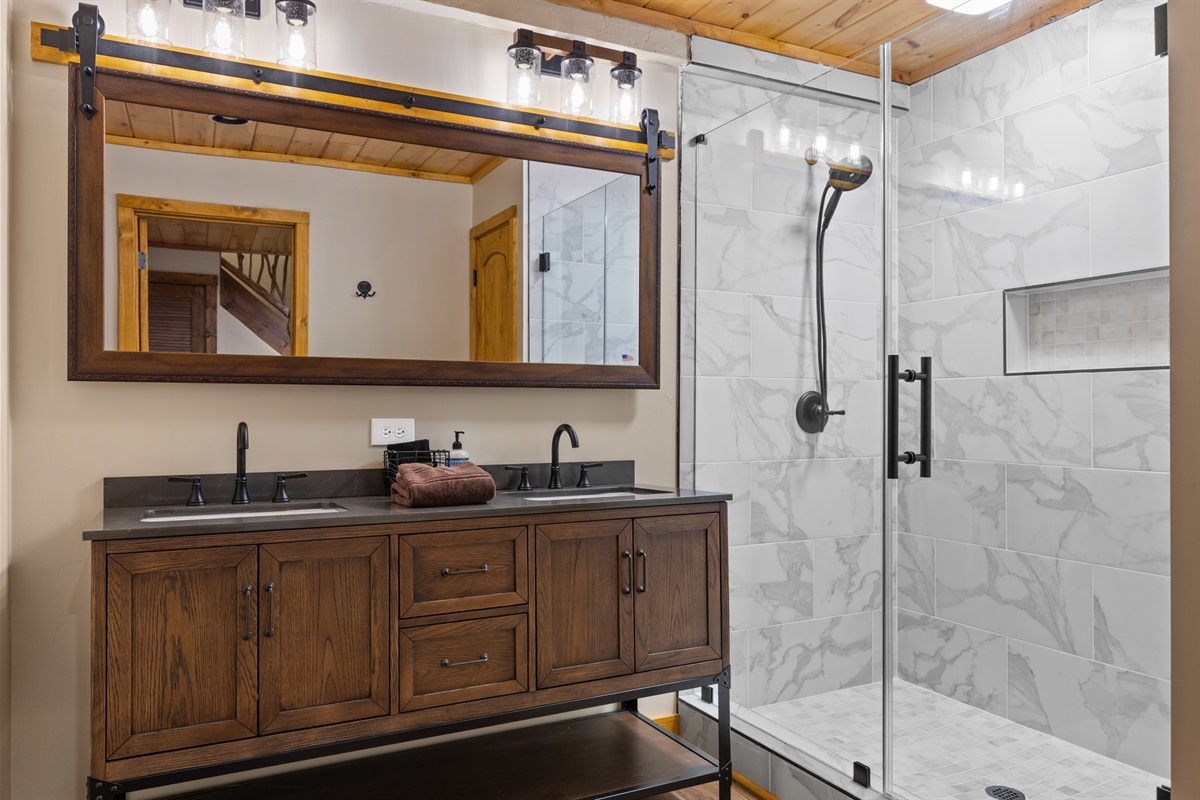 Full Private Downstairs Bathoom
