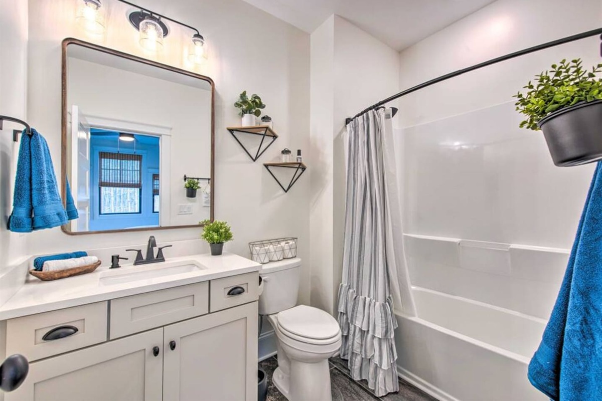 Full Bathroom