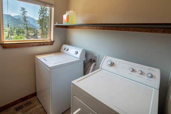 Washer/Dryer on upper level
