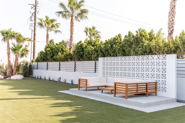 Outdoor Conversation Area