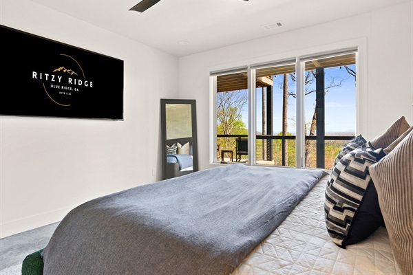 A serene retreat with forest panoramas, where each morning greets you with the splendor of nature.