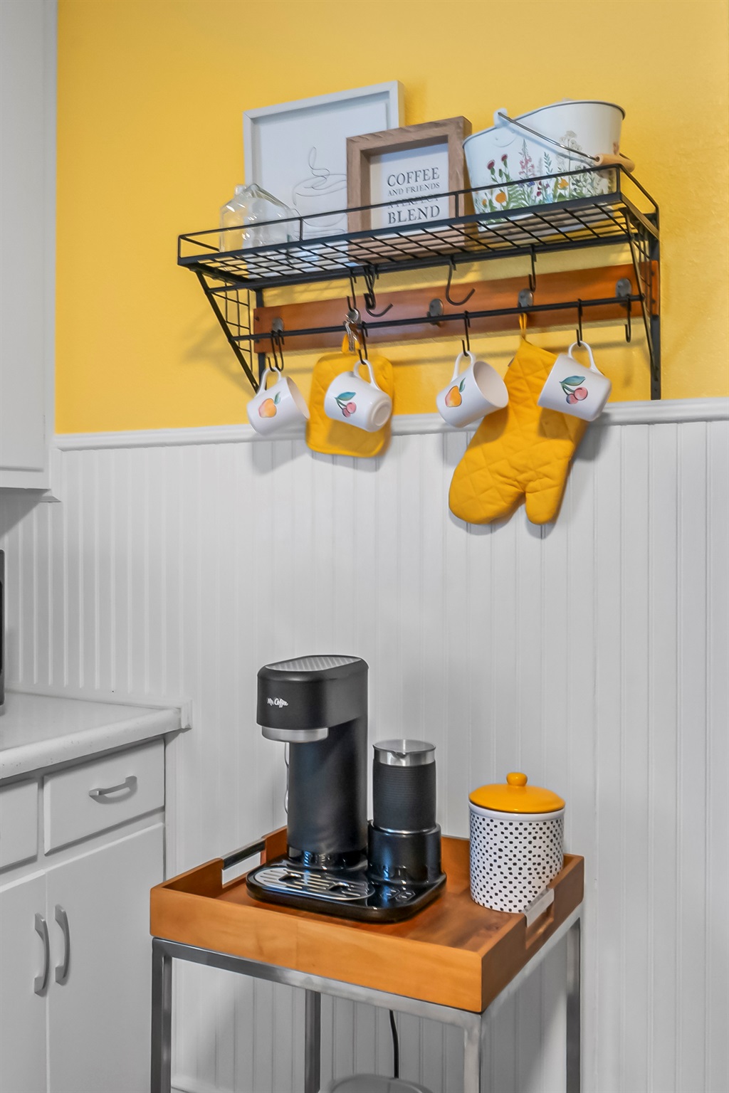 Pod maker, carafe pot maker available on request