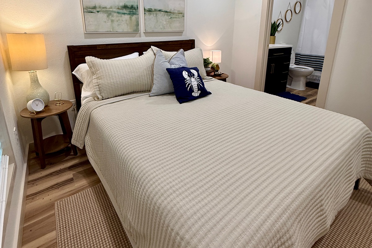 Queen Bedroom with ensuite full bath and lake views