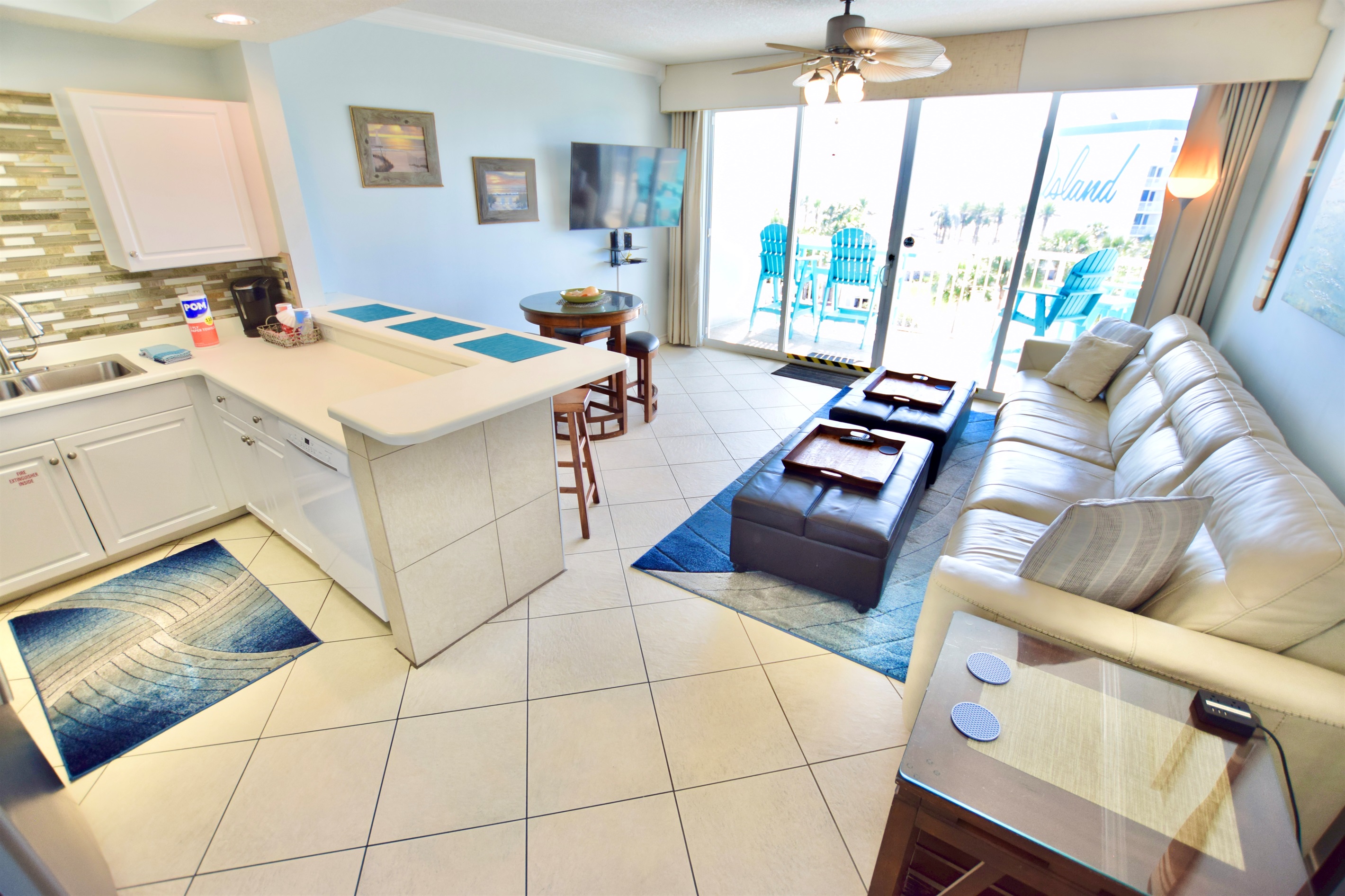 Destin West Gulfside #411: Living Room