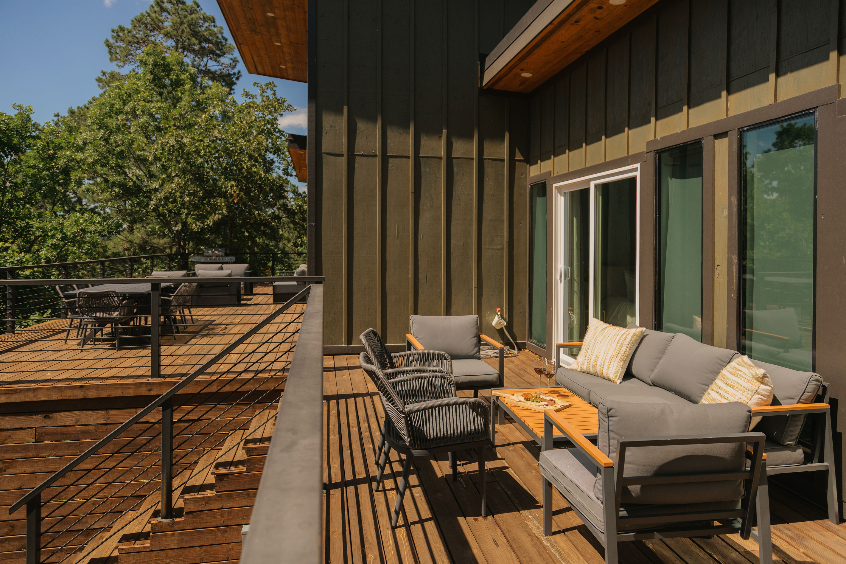Multi-level deck