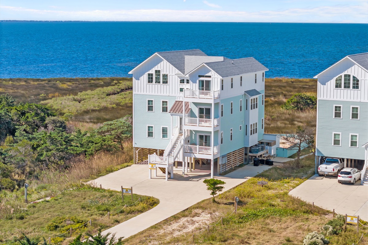 10 BR Sound Front Vacation Rental