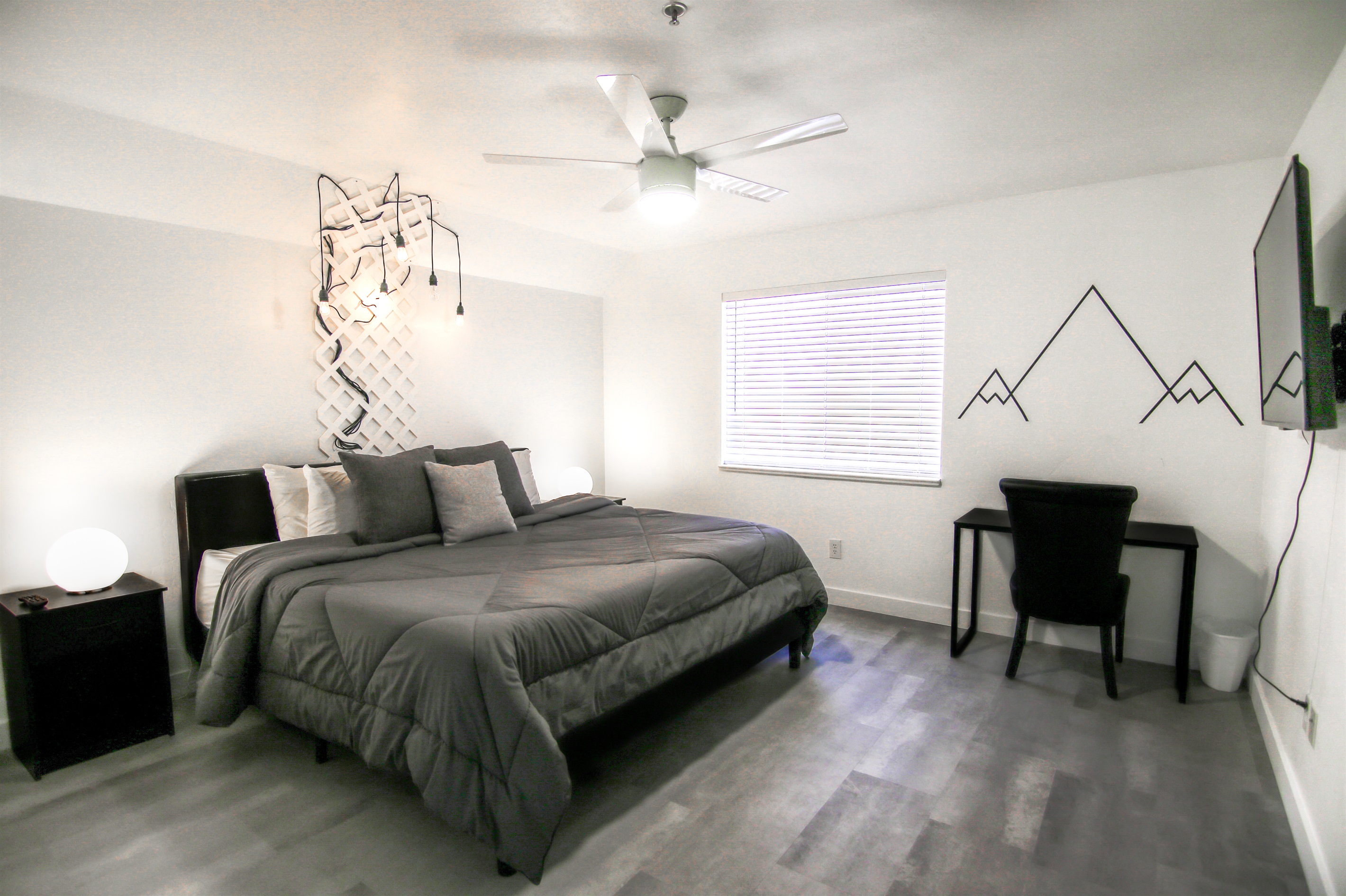 Master Bedroom-King Bed