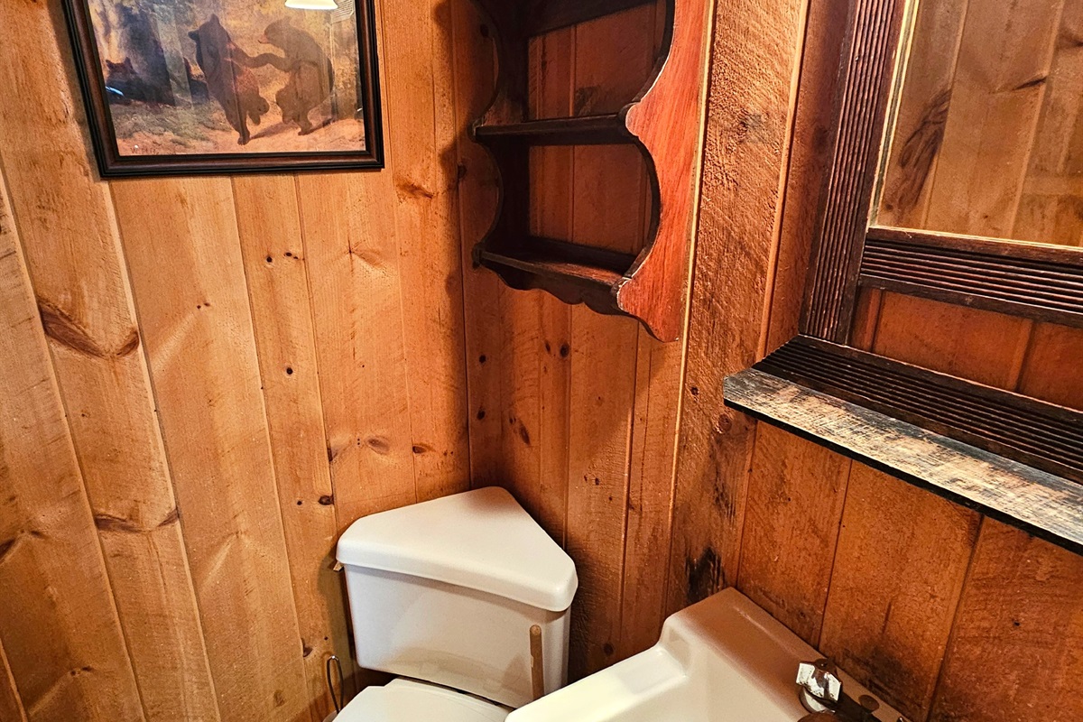 Main Lodge - Upstairs Half Bath