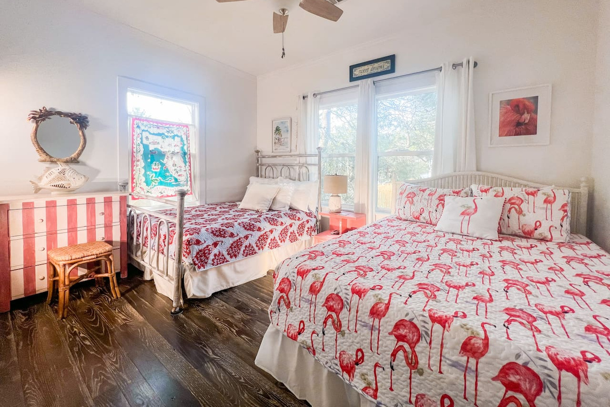 Second bedroom has a queen sized adjustable bed & full sized bed