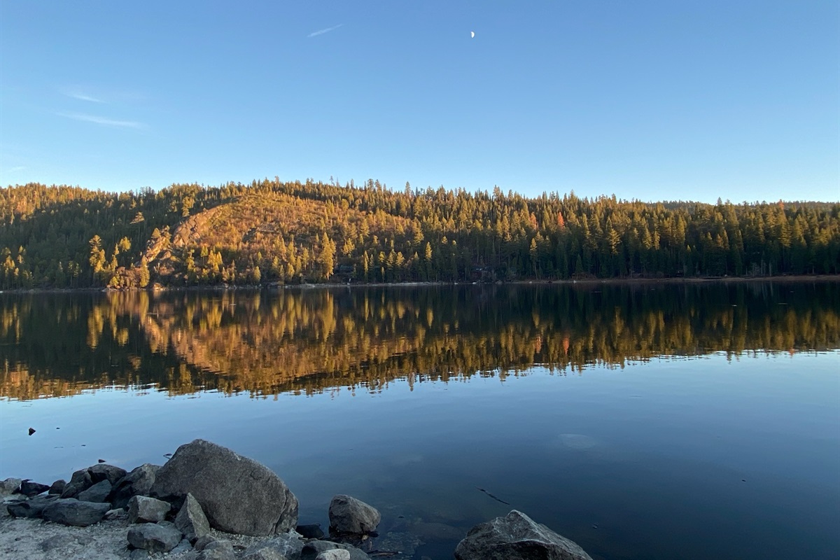 Pinecrest Lake