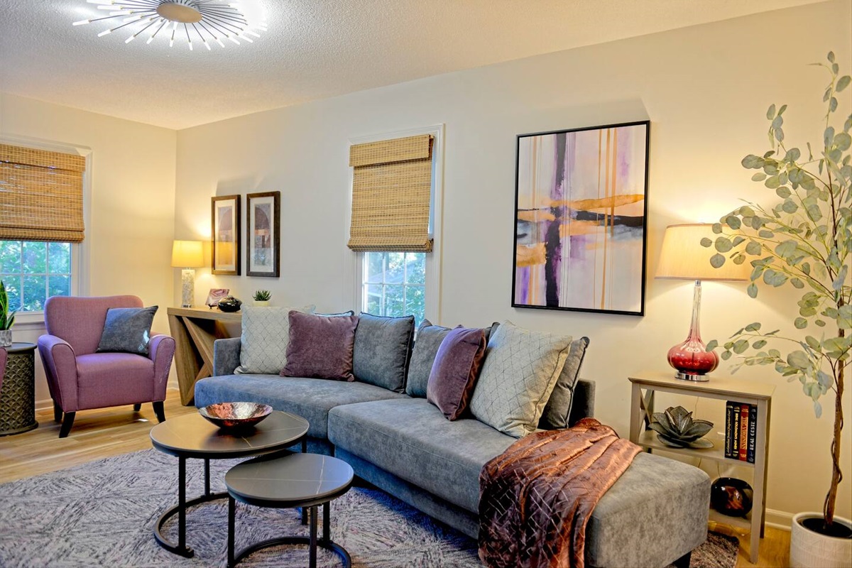 This main-floor living room has plenty of seating for your group!