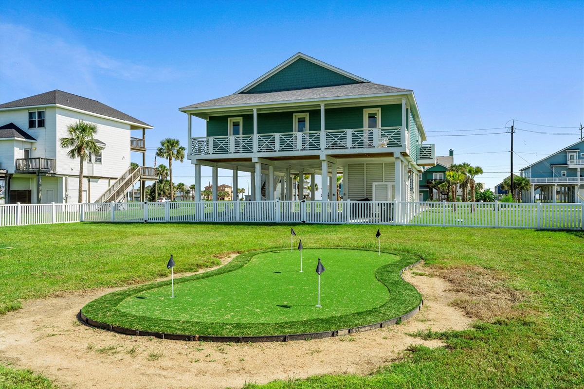8cfd0aa0761746e78d7f629a02644341 Large | Beachhouse | Texas | TX | Vacation Homes | Galveston | Crystal Beach | Kokomo | Breezy Days | Beachfront Elegance | Sunrise Serenity | Southern Sands Property Management, LLC