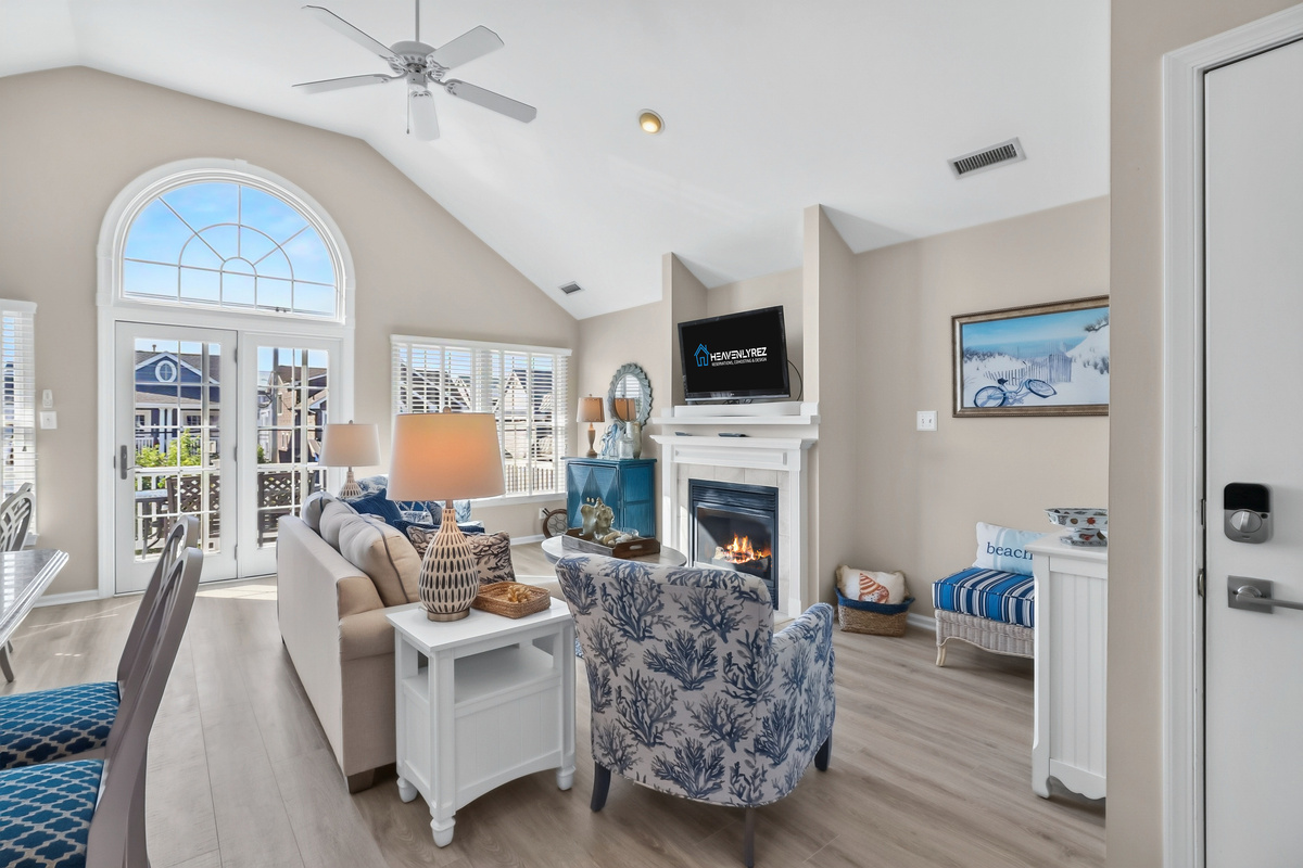 Property Walkthrough Video of 2519 Asbury Avenue, Unit 2