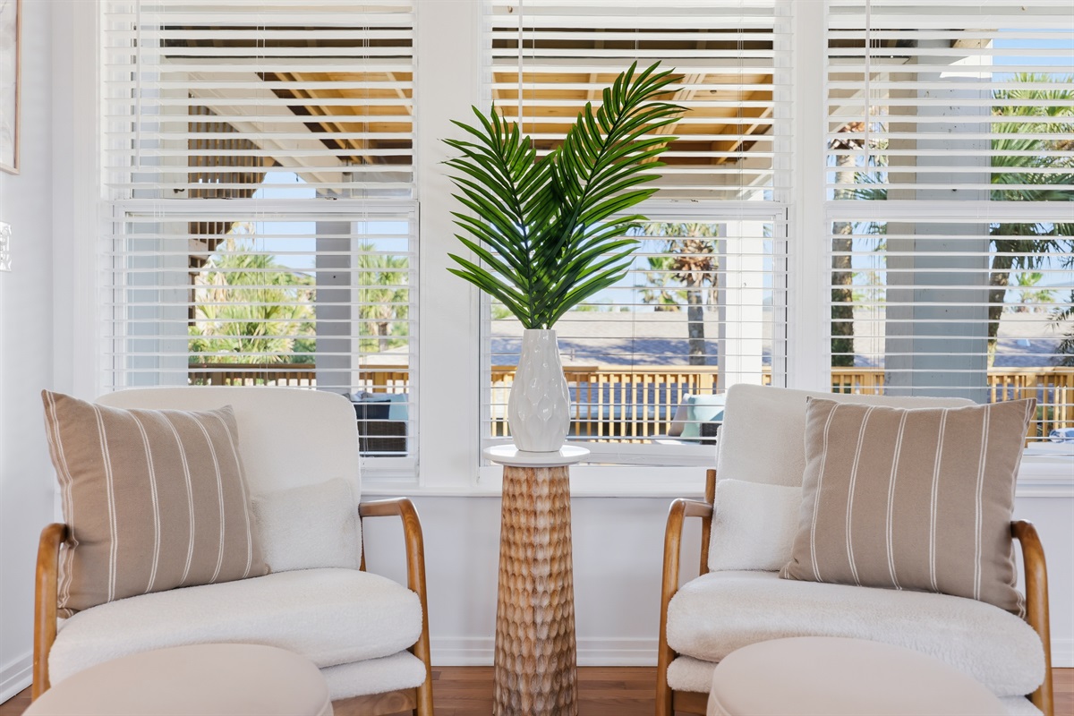 Sit in the primary suite and have your morning coffee straight from the upstairs coffee bar.