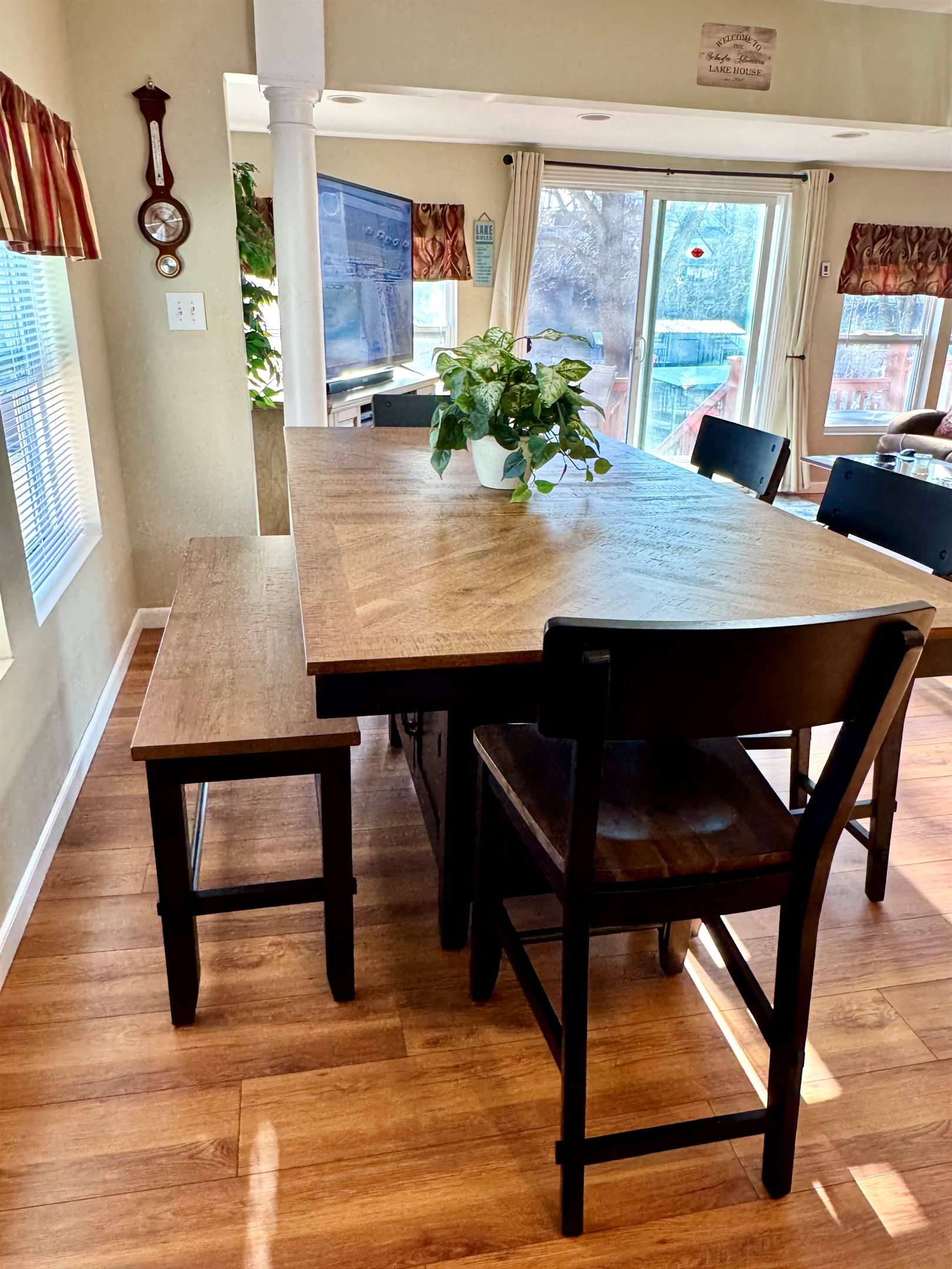 Bench seating around the new dining room ravle.