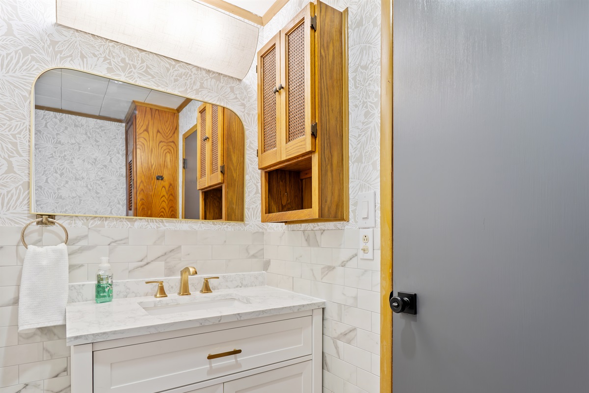 bathroom vanity