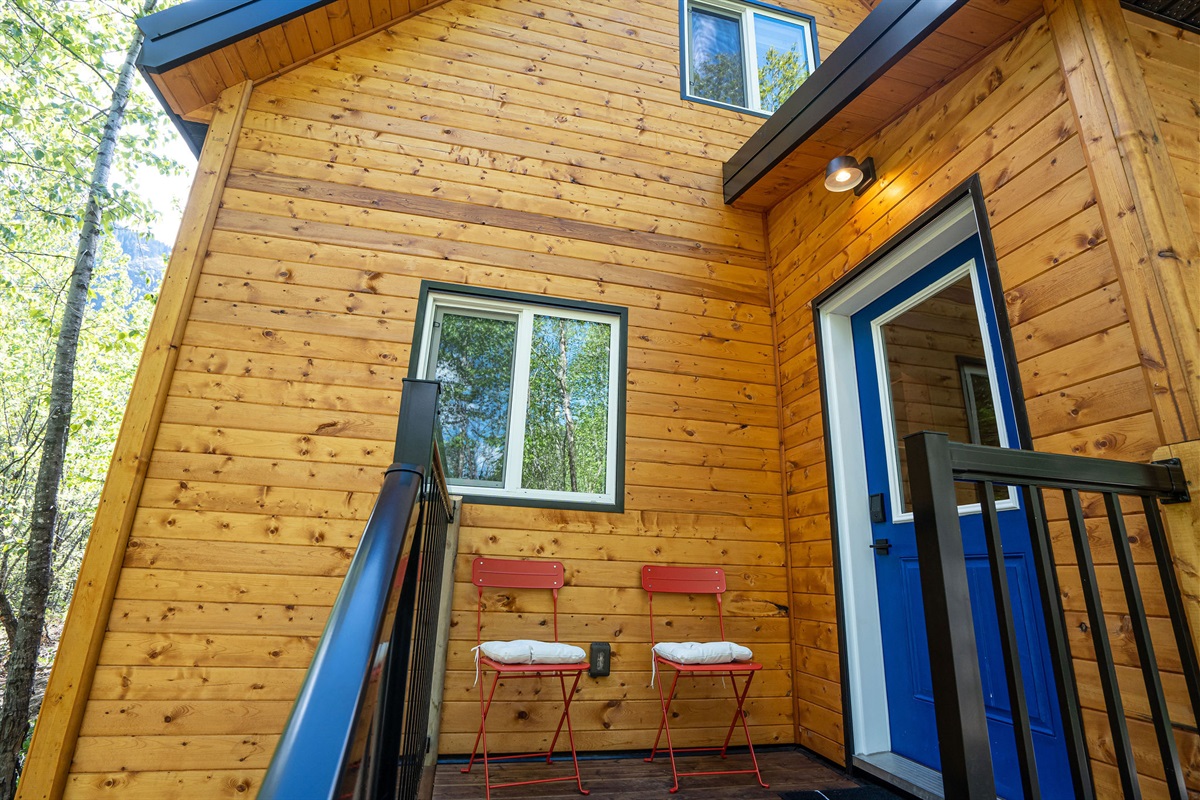 Entrance to Akira Lodge and sitting area