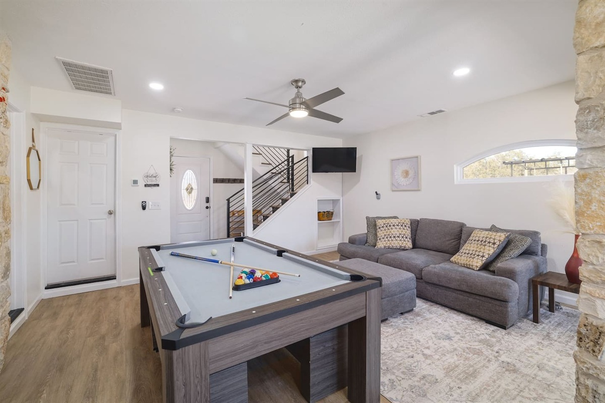 Spend the evening shooting pool, streaming your favorite shows, or stretching out in a bright, comfortable space designed for easy group gatherings. Relaxed, modern, and made for quality time together.