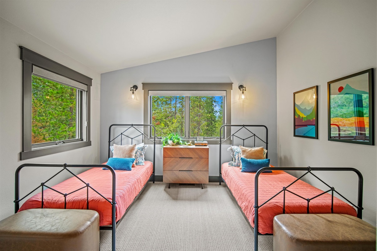 Upstairs: 6th Bedroom (2 twins)