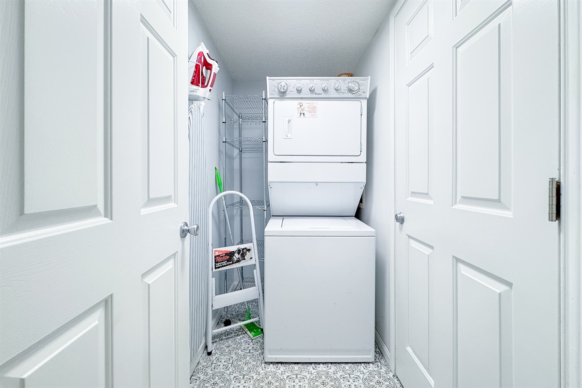 Enjoy the convenience of an in-unit washer and dryer.  Pack light and refresh your wardrobe with ease.