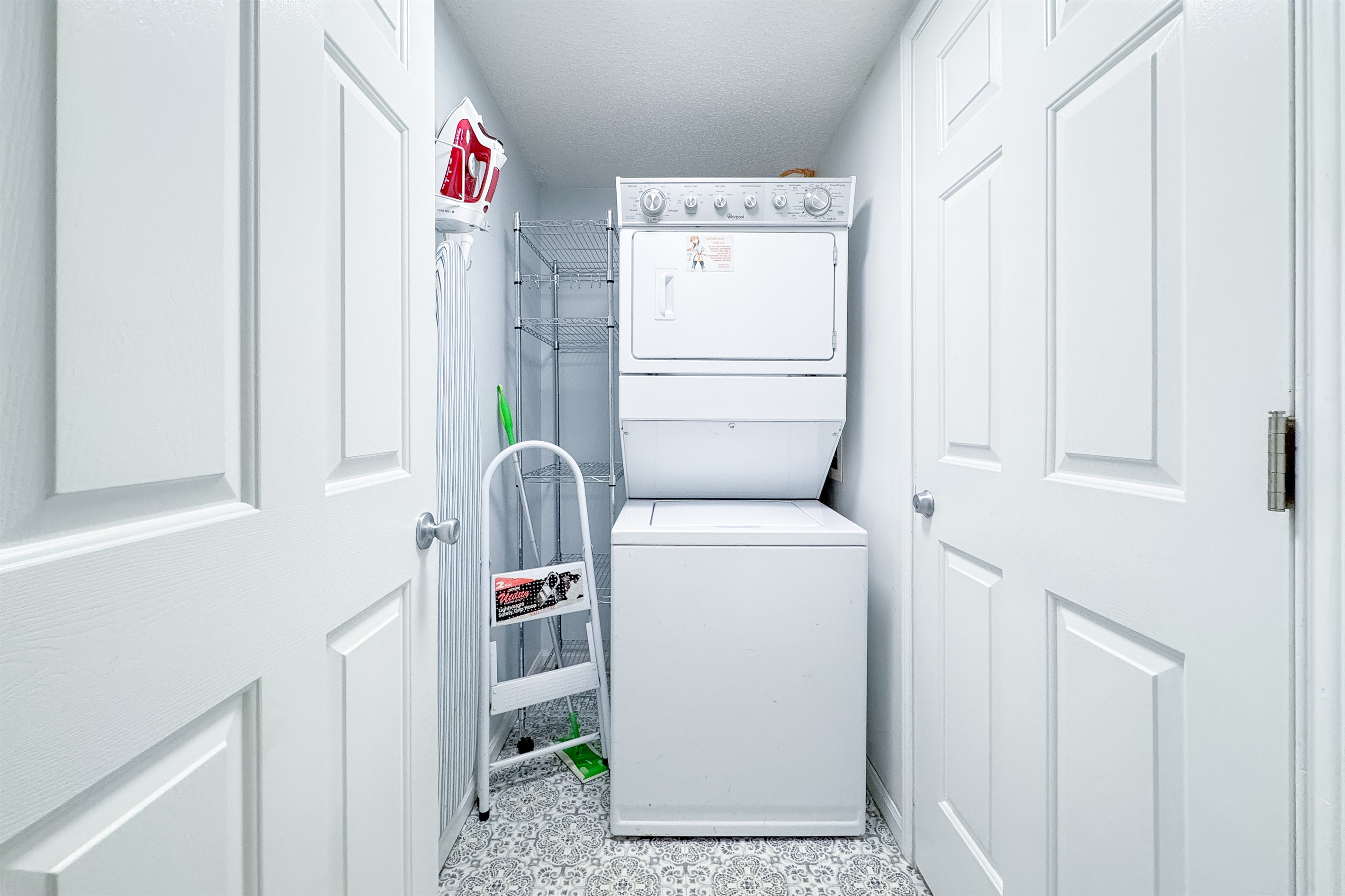 Enjoy the convenience of an in-unit washer and dryer.  Pack light and refresh your wardrobe with ease.