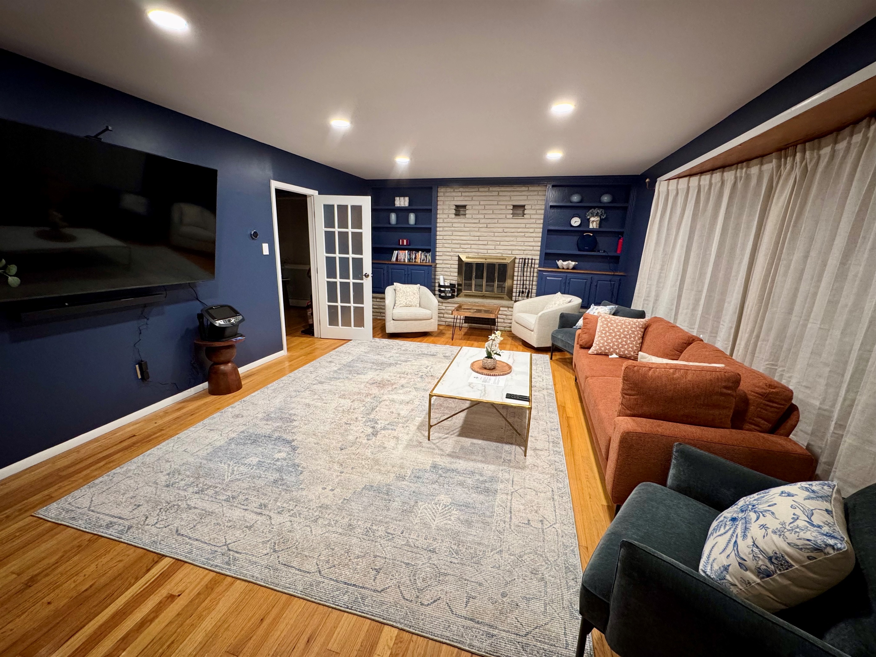 Living room glow — where luxury and comfort meet.