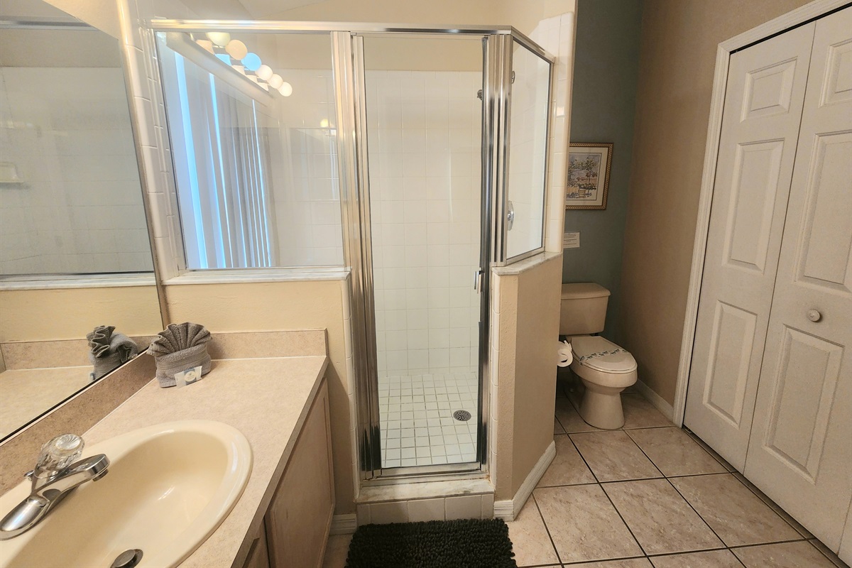 Master Bath, Walk in Shower