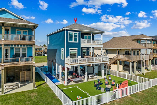 Ocean views from three levels.