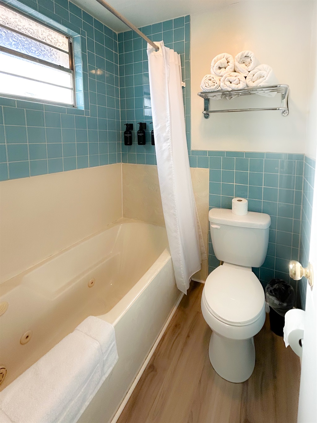 Bathroom with jetted tub