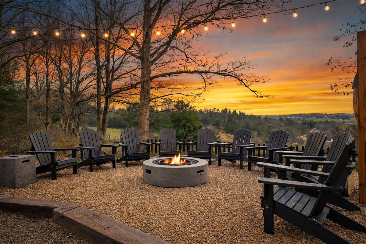 {Fire Pit at Sunset}
Fire Pit with seating for the whole group — perfect for sunset views, s’mores, and late-night conversations