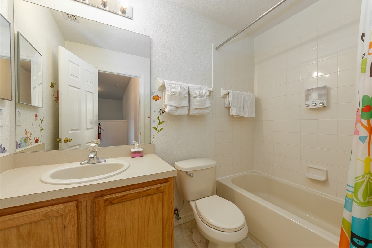 2nd level hallway bathroom