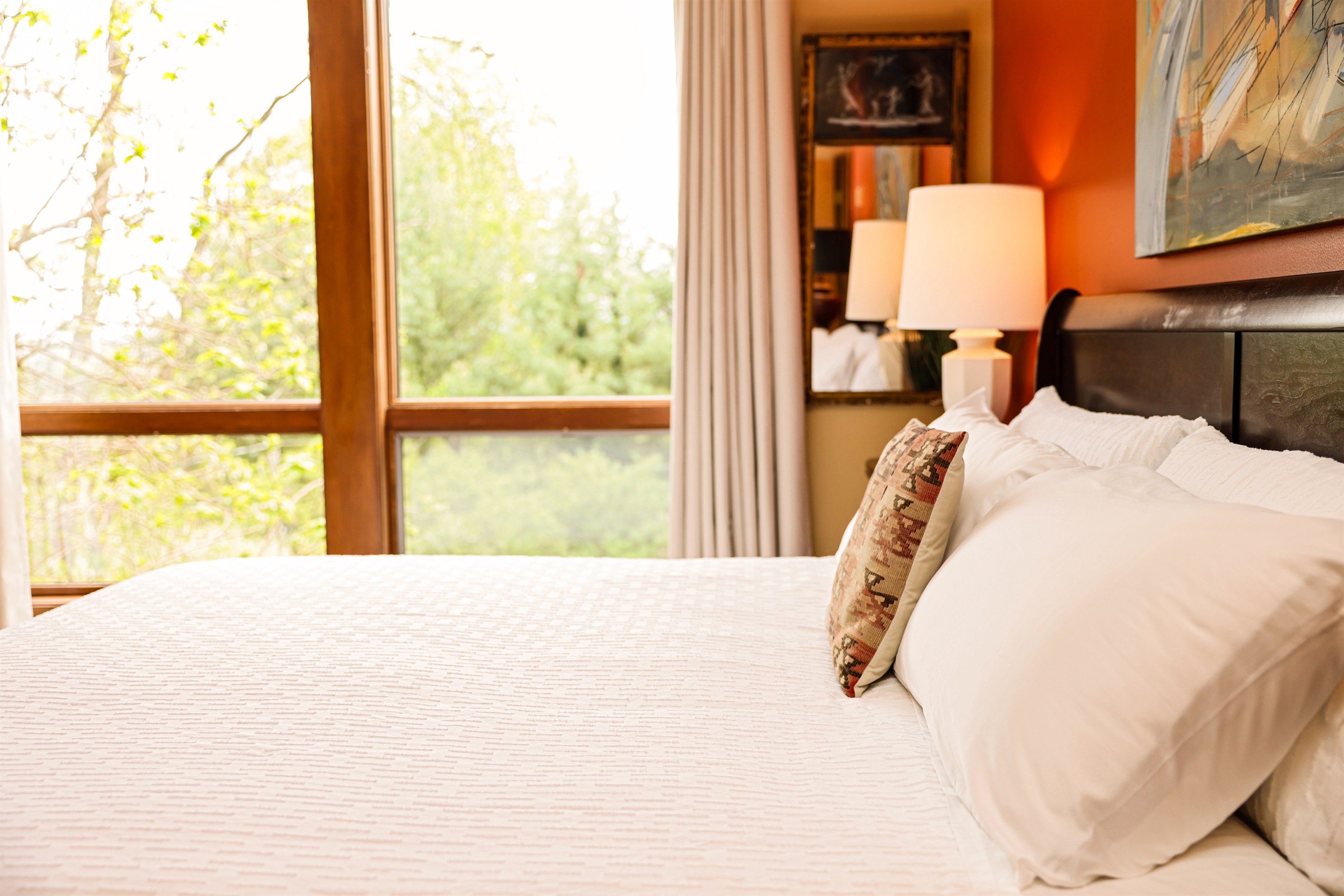 Lie in bed, enjoy the views. Snuggle your honey or don't! It's a Helix Hospitality King you choose together or not!