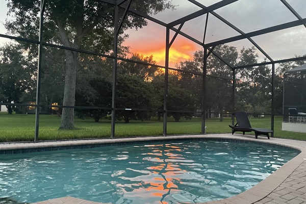 Enjoy breathtaking sunsets poolside! 
