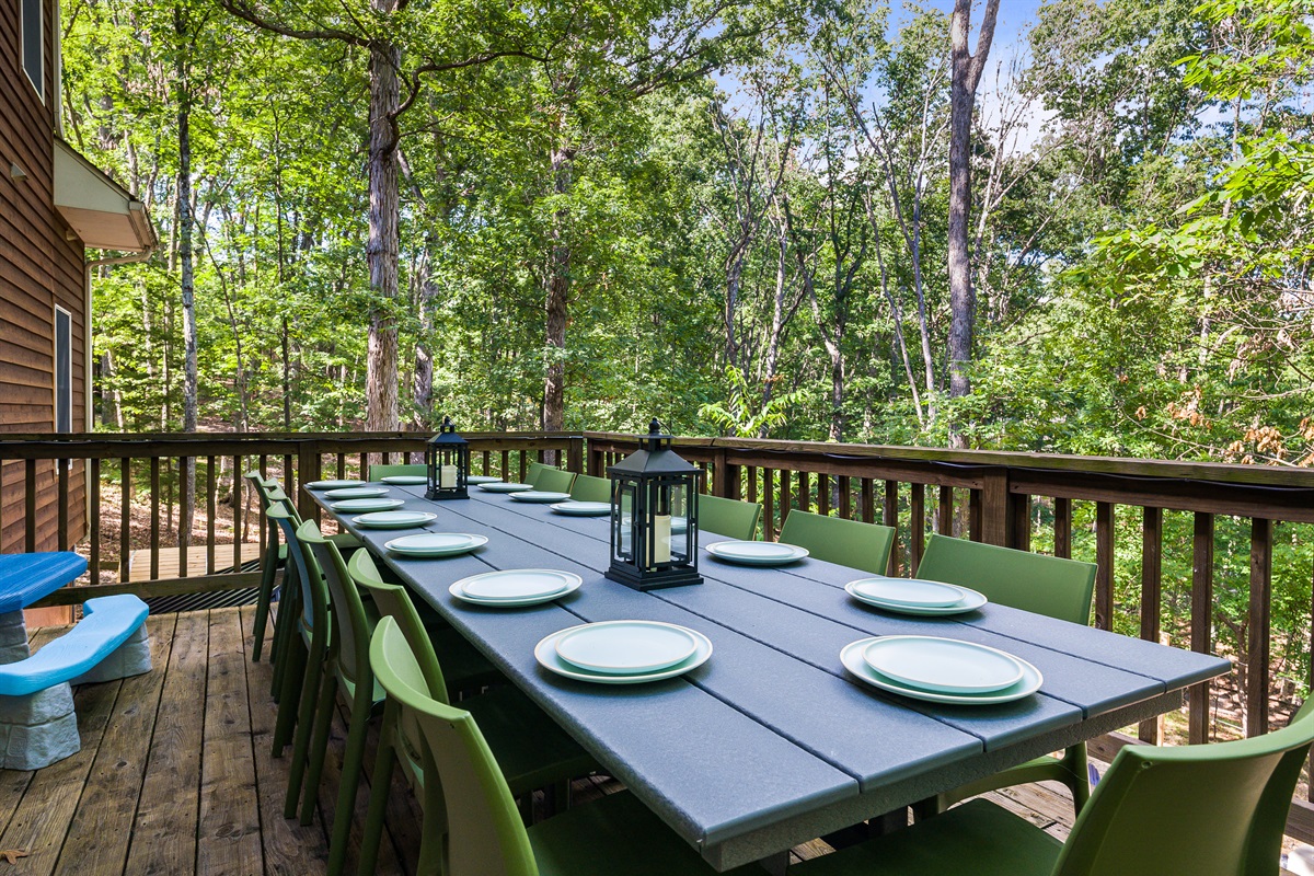 Dine together al fresco at a table big enough for the whole crew, surrounded by the beauty and peace of the forest.