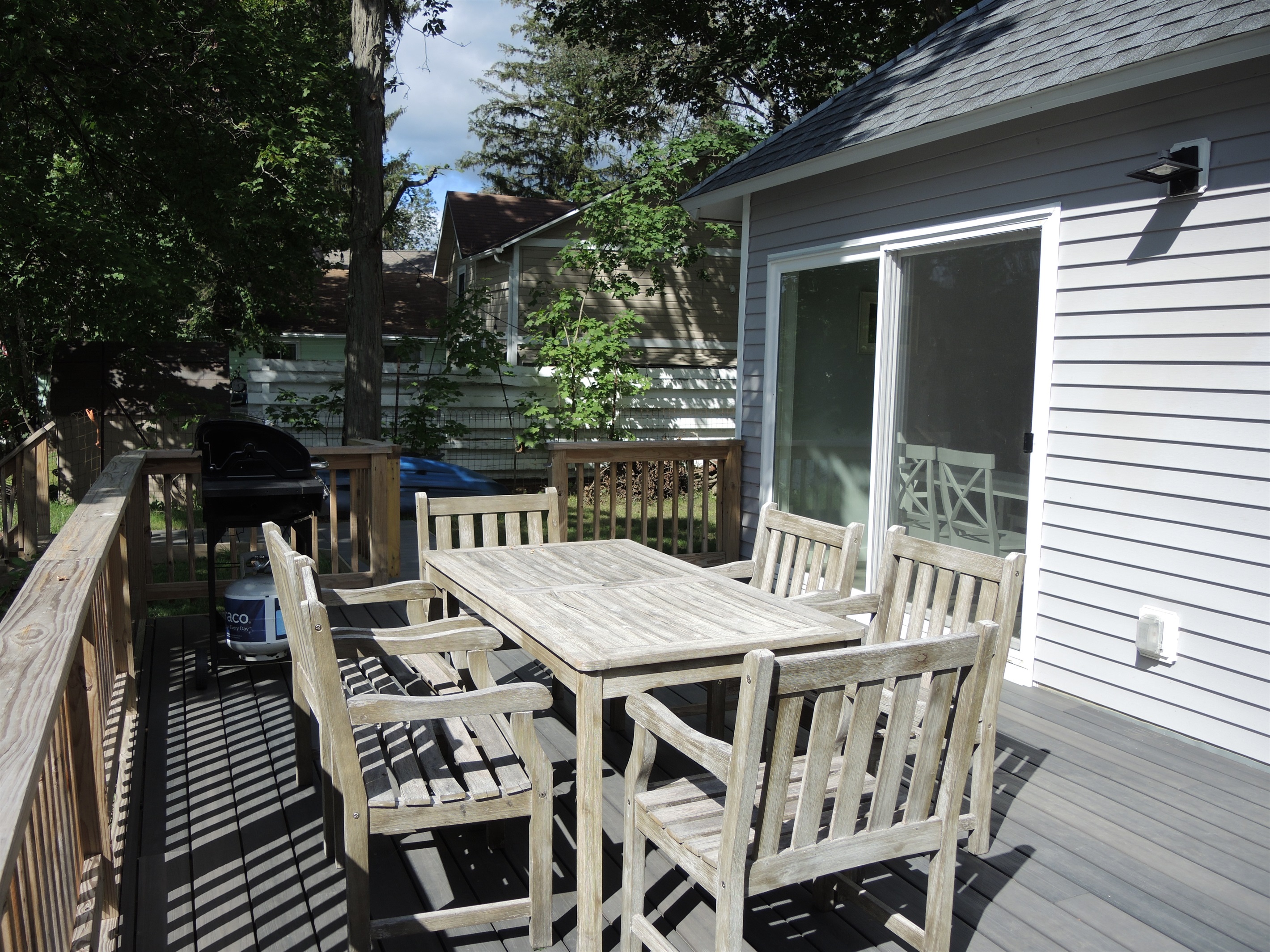 Dine on the open deck overlooking water
