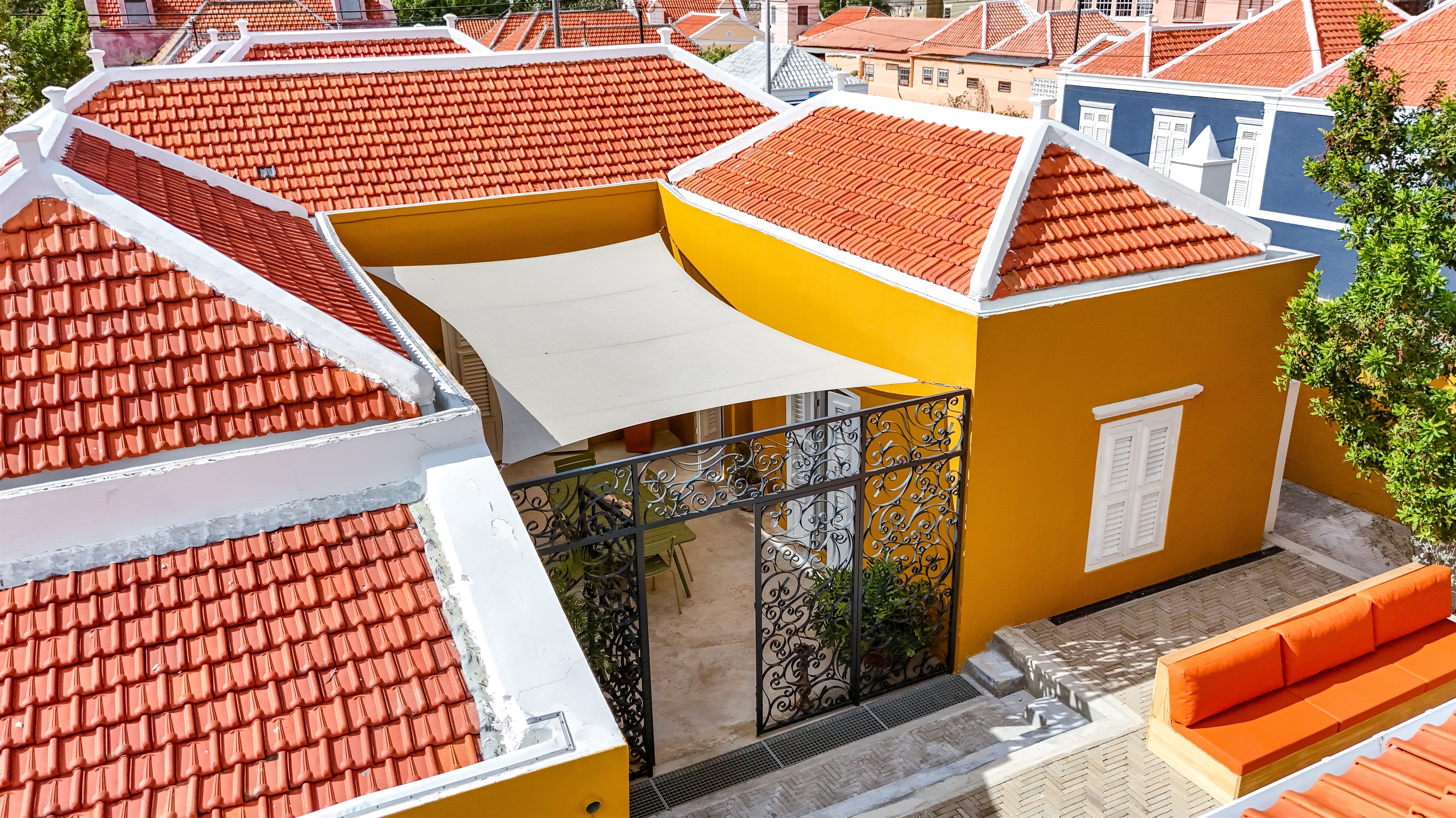 Heritage City Villa – Aerial view of the rear