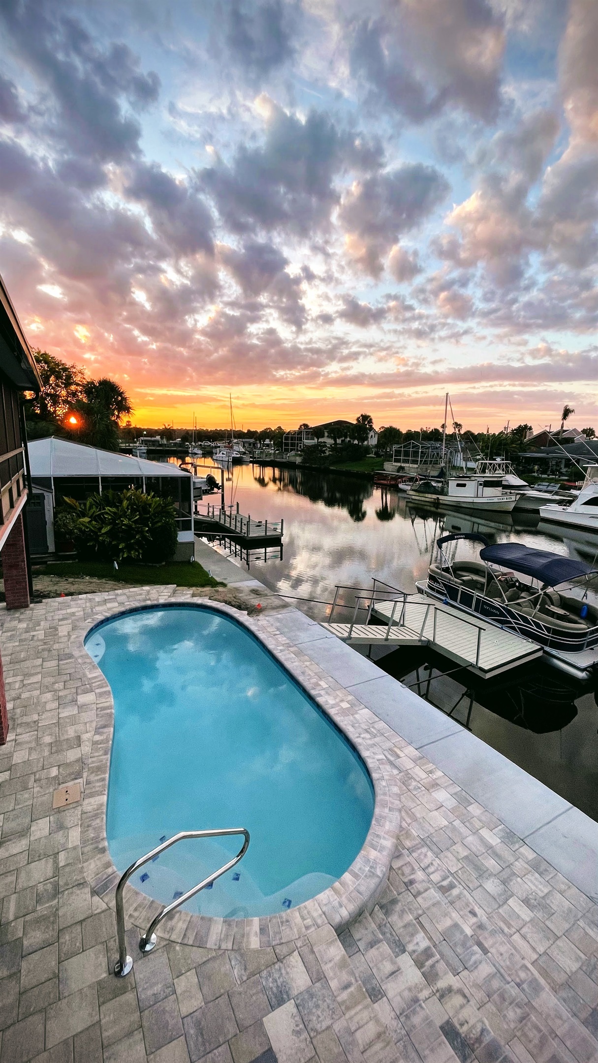 Waterfront Home/Heated Pool/Kayaks/Access to Golf 2