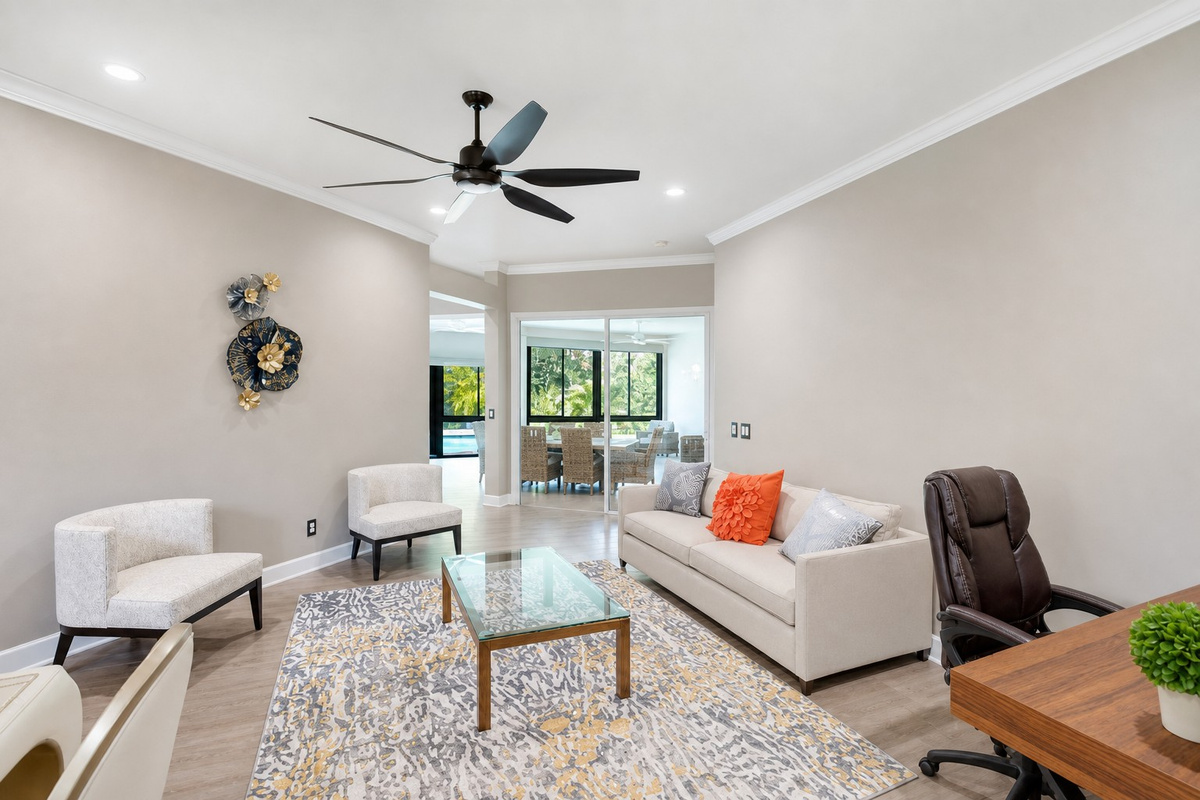 Inviting sitting room w/ comfy seating for downtime.