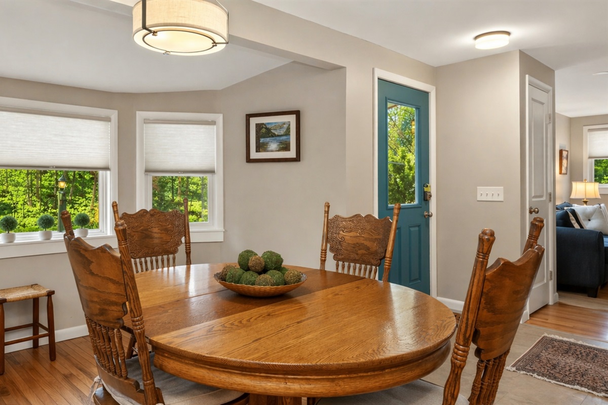 Dinning area with additional seating and table leaf