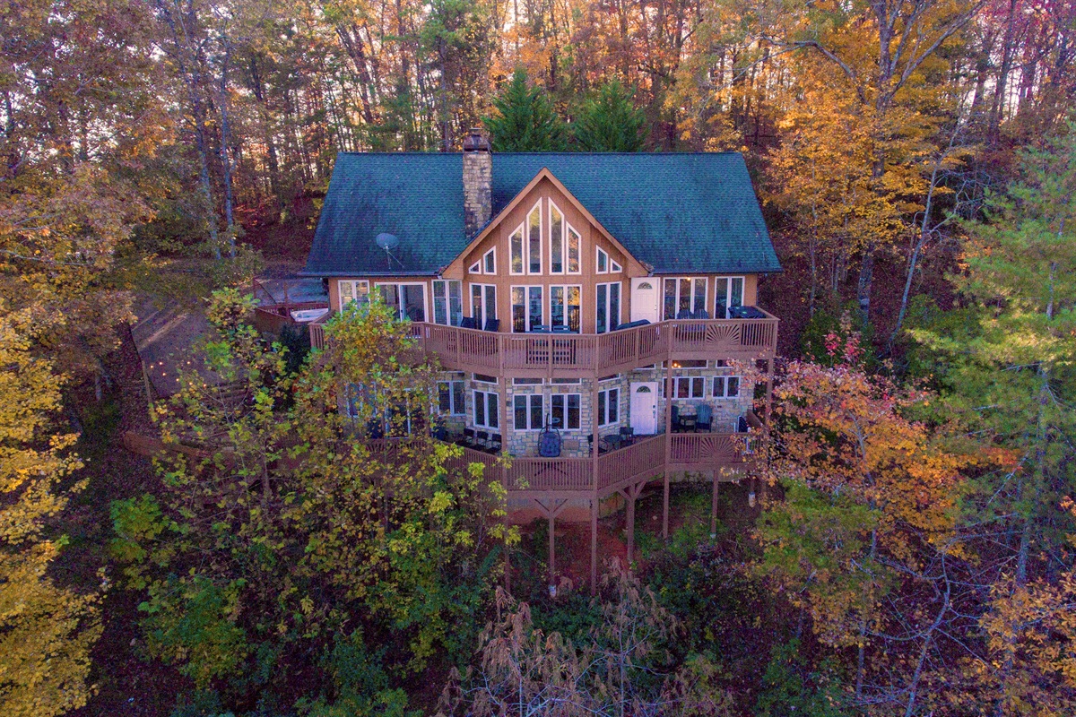 Tons of wooded privacy, but still minutes to Downtown Helen!