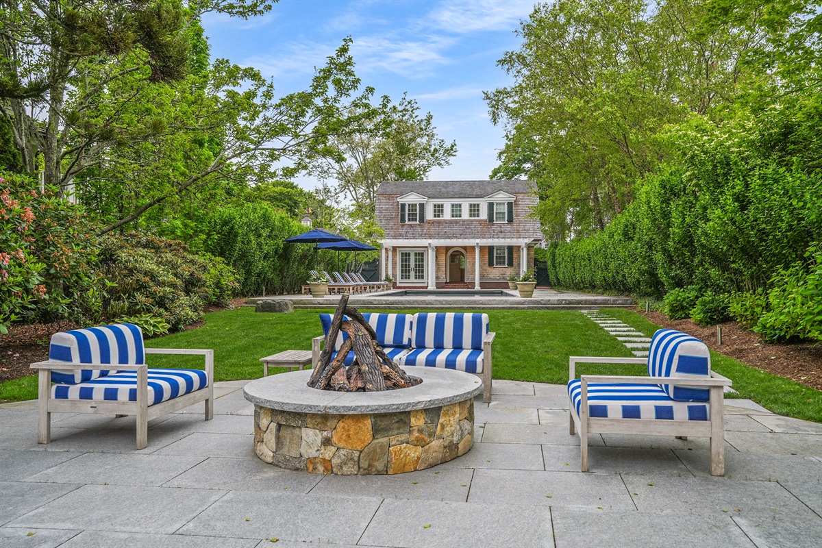 Pool House